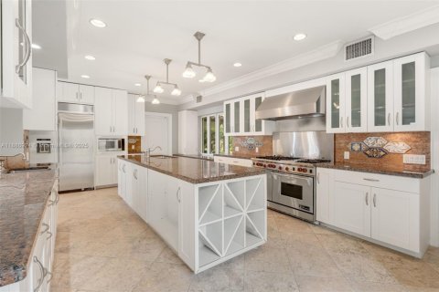 Villa ou maison à louer à Miami Beach, Floride: 4 chambres, 469.16 m2 № 2154779 - photo 5