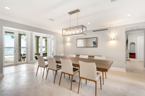 Villa ou maison à louer à Miami Beach, Floride: 4 chambres, 469.16 m2 № 2154779 - photo 4