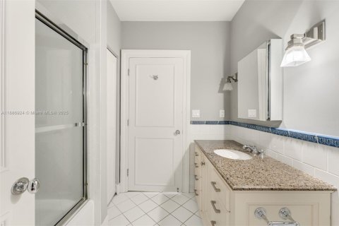Villa ou maison à louer à Miami Beach, Floride: 4 chambres, 469.16 m2 № 2154779 - photo 26