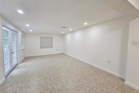 Casa en venta en Oldsmar, Florida, 4 dormitorios, 197.14 m2 № 1894323 - foto 9