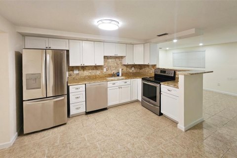 Casa en venta en Oldsmar, Florida, 4 dormitorios, 197.14 m2 № 1894323 - foto 8