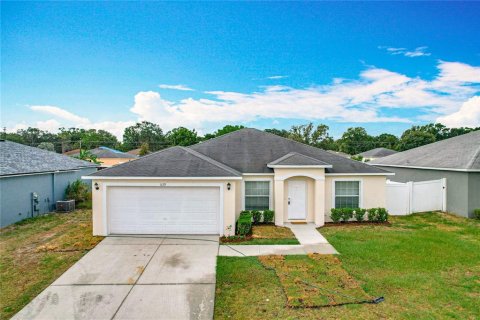 Casa en venta en Lakeland, Florida, 3 dormitorios, 159.98 m2 № 2156865 - foto 2