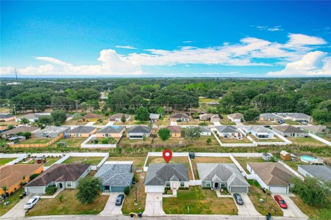 Casa en venta en Lakeland, Florida, 3 dormitorios, 159.98 m2 № 2156865 - foto 4