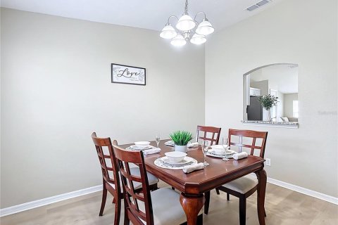 Casa en venta en Lakeland, Florida, 3 dormitorios, 159.98 m2 № 2156865 - foto 5