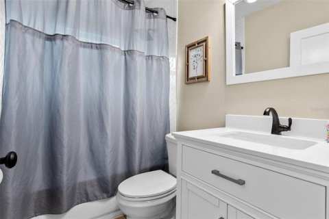 Casa en venta en Mount Dora, Florida, 3 dormitorios, 178.65 m2 № 1914702 - foto 17