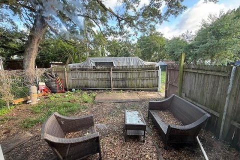 Commercial property in Fort Lauderdale, Florida 211.35 sq.m. № 2060437 - photo 15