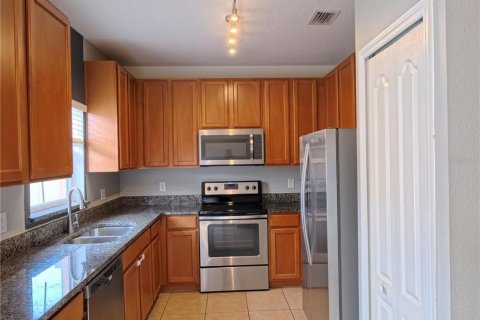 Townhouse in Winter Garden, Florida 2 bedrooms, 114.83 sq.m. № 2204745 - photo 6