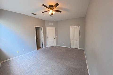 Townhouse in Winter Garden, Florida 2 bedrooms, 114.83 sq.m. № 2204745 - photo 10