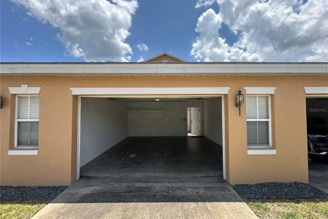 Townhouse in Winter Garden, Florida 2 bedrooms, 114.83 sq.m. № 2204745 - photo 18