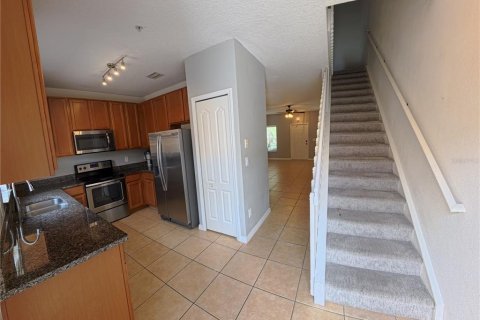 Townhouse in Winter Garden, Florida 2 bedrooms, 114.83 sq.m. № 2204745 - photo 9
