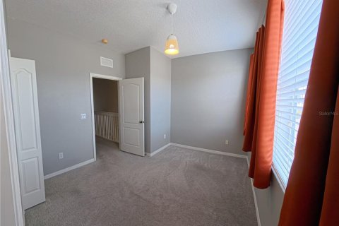 Townhouse in Winter Garden, Florida 2 bedrooms, 114.83 sq.m. № 2204745 - photo 14