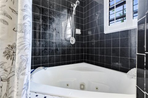 Купить виллу или дом в Дейви, Флорида 4 спальни, 206.8м2, № 2033497 - фото 19