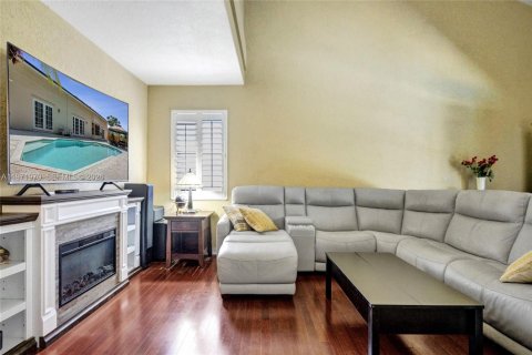 Купить виллу или дом в Дейви, Флорида 4 спальни, 206.8м2, № 2033497 - фото 6