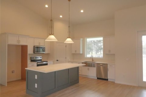 House in Silver Springs Shores, Florida 3 bedrooms, 203.18 sq.m. № 1510279 - photo 2