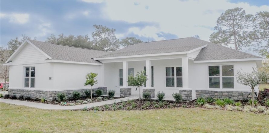 Villa ou maison à Silver Springs Shores, Floride 3 chambres, 203.18 m2 № 1510279