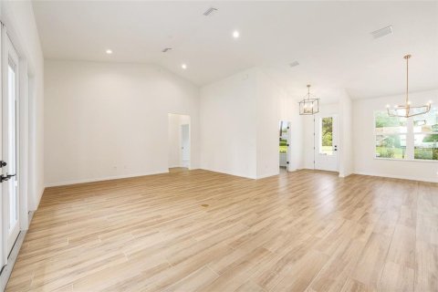 House in Silver Springs Shores, Florida 3 bedrooms, 203.18 sq.m. № 1510279 - photo 16
