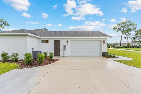 House in Silver Springs Shores, Florida 3 bedrooms, 203.18 sq.m. № 1510279 - photo 11