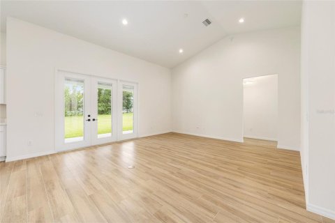 House in Silver Springs Shores, Florida 3 bedrooms, 203.18 sq.m. № 1510279 - photo 14
