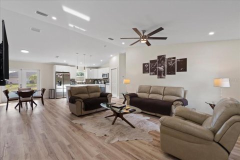 Villa ou maison à vendre à North Port, Floride: 3 chambres, 138.05 m2 № 1533495 - photo 8