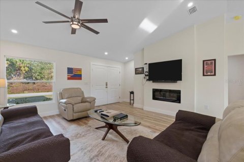 Villa ou maison à vendre à North Port, Floride: 3 chambres, 138.05 m2 № 1533495 - photo 6