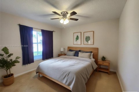 House in Boynton Beach, Florida 3 bedrooms, 155.15 sq.m. № 1922298 - photo 22