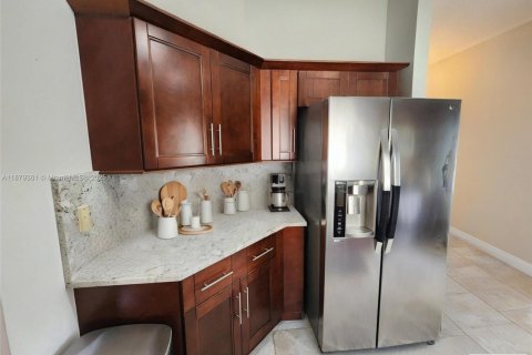 House in Boynton Beach, Florida 3 bedrooms, 155.15 sq.m. № 1922298 - photo 10