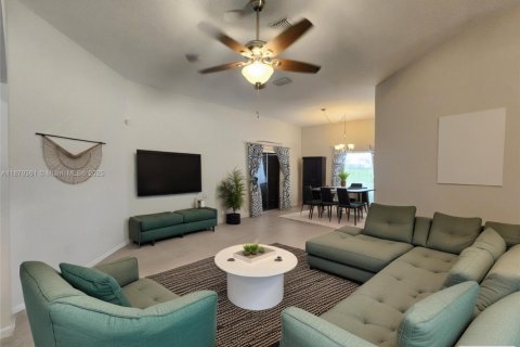 House in Boynton Beach, Florida 3 bedrooms, 155.15 sq.m. № 1922298 - photo 7