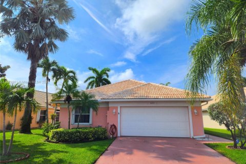 House in Boynton Beach, Florida 3 bedrooms, 155.15 sq.m. № 1922298