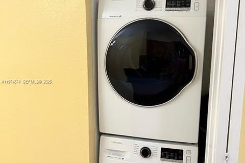 Condo in Hialeah, Florida, 2 bedrooms  № 2036141 - photo 16