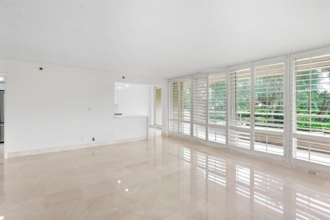 Condo in Boca Raton, Florida, 3 bedrooms  № 2392573 - photo 7