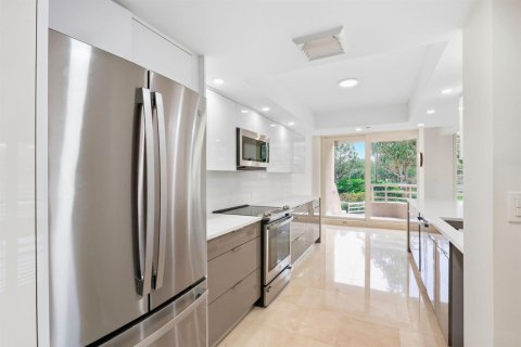 Condo in Boca Raton, Florida, 3 bedrooms  № 2392573 - photo 13
