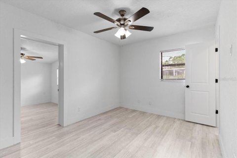 Villa ou maison à vendre à Tampa, Floride: 4 chambres, 137.68 m2 № 1765217 - photo 15