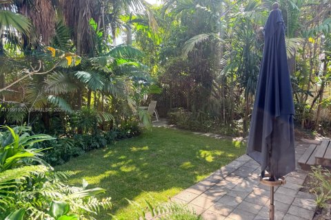 Купить виллу или дом в Майами, Флорида 8 комнат, 118.73м2, № 2052669 - фото 29