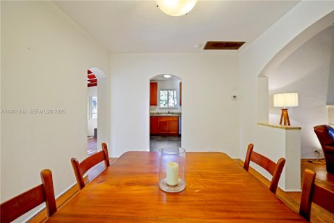 Купить виллу или дом в Майами, Флорида 8 комнат, 118.73м2, № 2052669 - фото 15