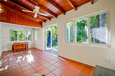 Купить виллу или дом в Майами, Флорида 8 комнат, 118.73м2, № 2052669 - фото 4