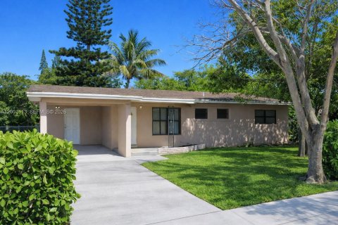 House in Fort Lauderdale, Florida 3 bedrooms, 122.54 sq.m. № 2069284