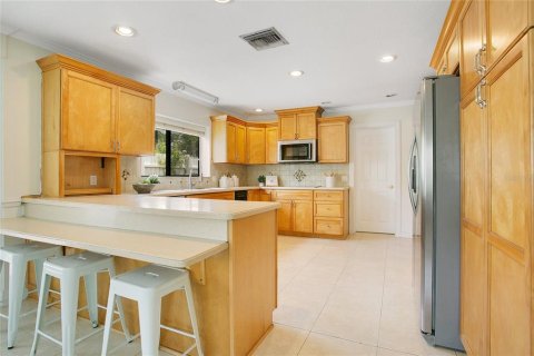 House in Bartow, Florida 4 bedrooms, 201.78 sq.m. № 1681745 - photo 10