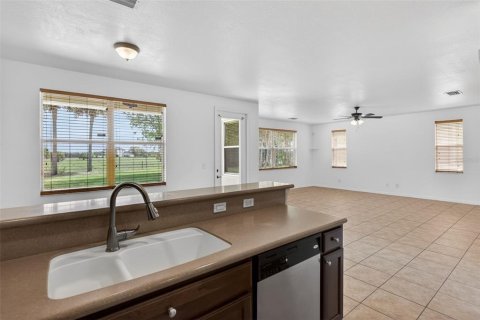 House in Punta Gorda, Florida 5 bedrooms, 289.76 sq.m. № 2131862 - photo 15