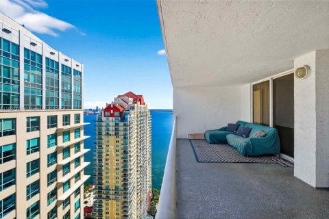 Condo in Miami, Florida, 1 bedroom  № 1963811 - photo 17