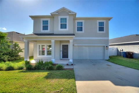 Villa ou maison à Haines City, Floride 4 chambres, 214.7 m2 № 2354221