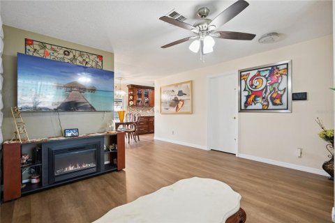 Casa en venta en Deltona, Florida, 3 dormitorios, 96.25 m2 № 2151663 - foto 8