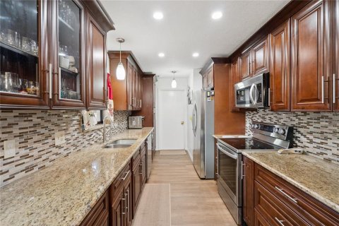 Casa en venta en Deltona, Florida, 3 dormitorios, 96.25 m2 № 2151663 - foto 10