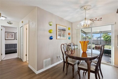 Casa en venta en Deltona, Florida, 3 dormitorios, 96.25 m2 № 2151663 - foto 4