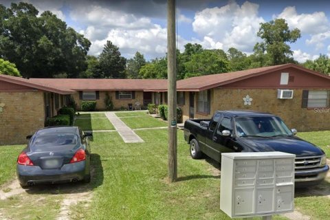 Commercial property in Thonotosassa, Florida 391.3 sq.m. № 1869509 - photo 1