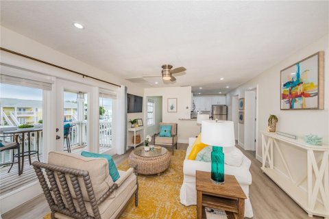 Condominio en alquiler en Saint Petersburg, Florida, 1 dormitorio, 76.46 m2 № 1555290 - foto 10