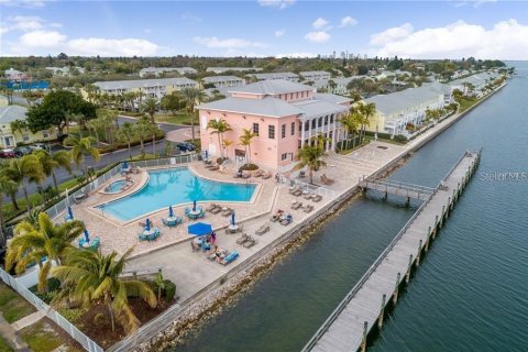 Condominio en alquiler en Saint Petersburg, Florida, 1 dormitorio, 76.46 m2 № 1555290 - foto 22