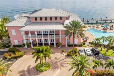Condominio en alquiler en Saint Petersburg, Florida, 1 dormitorio, 76.46 m2 № 1555290 - foto 20