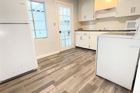 Appartement à louer à Orlando, Floride: 2 chambres, 93.65 m2 № 2100752 - photo 7