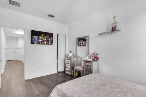 Adosado en venta en Homestead, Florida, 4 dormitorios, 160.91 m2 № 2068963 - foto 17