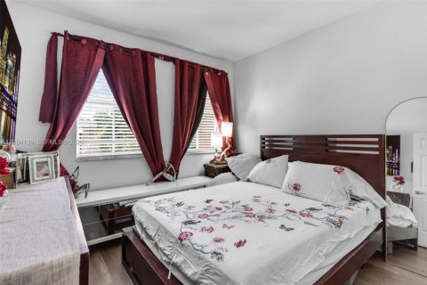 Adosado en venta en Homestead, Florida, 4 dormitorios, 160.91 m2 № 2068963 - foto 18